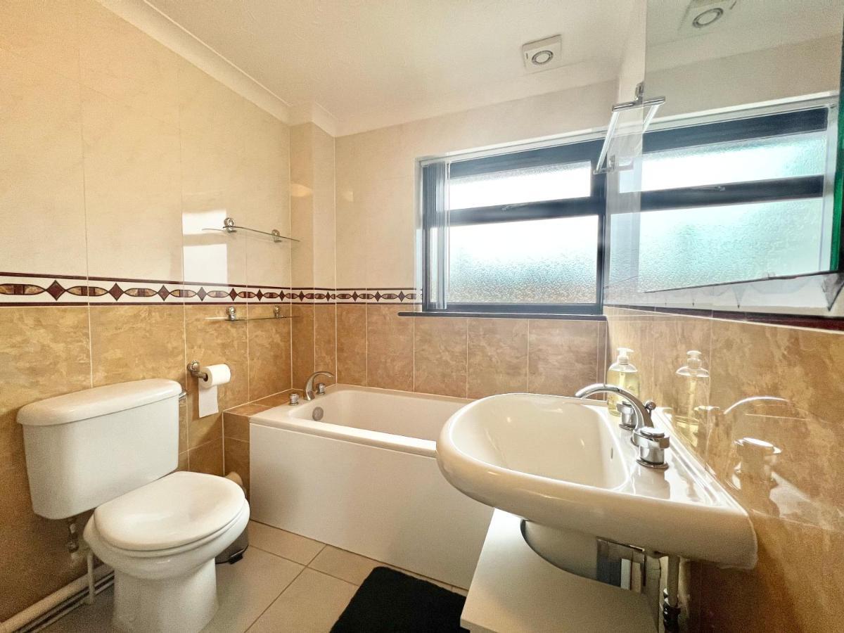 3 Bedroom House - Sandown Dış mekan fotoğraf